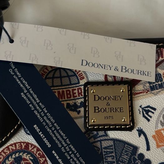 Disney Vacation Club DVC Dooney & Bourke Tote Bag Purse (2021)- New