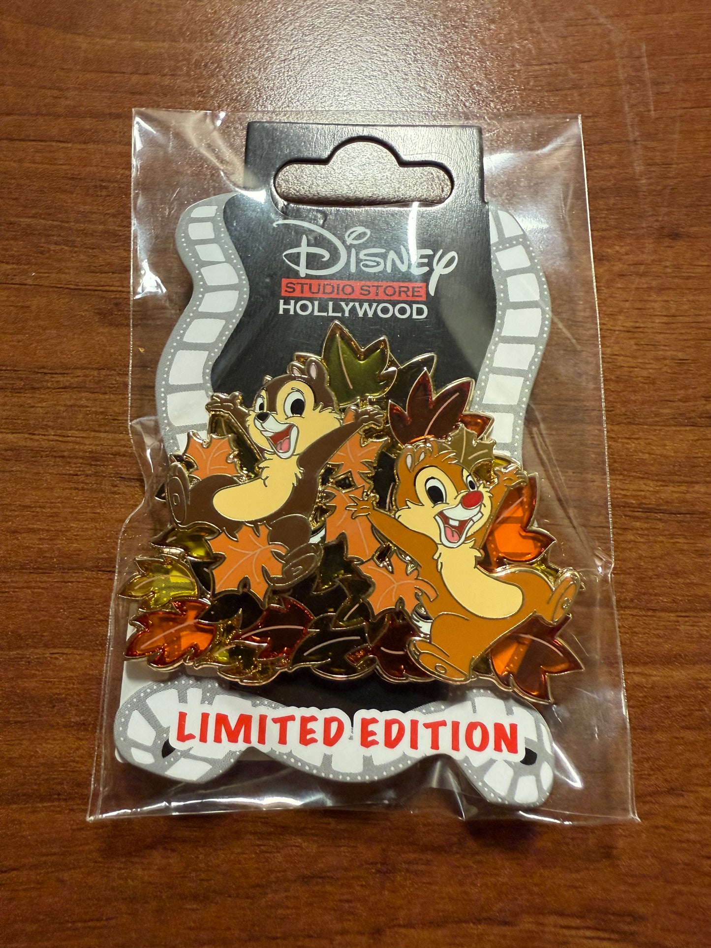 Limited Edition 400 Fall Leaves 2024
Disney Studio Store Hollywood (DSSH)